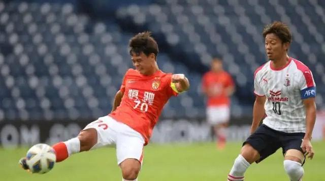 王者比赛直播 -集结日体能课后，里昂远射贴柱备战亚冠，质疑声仍在，球探报告显示潜力(放课后的体育仓库解读)