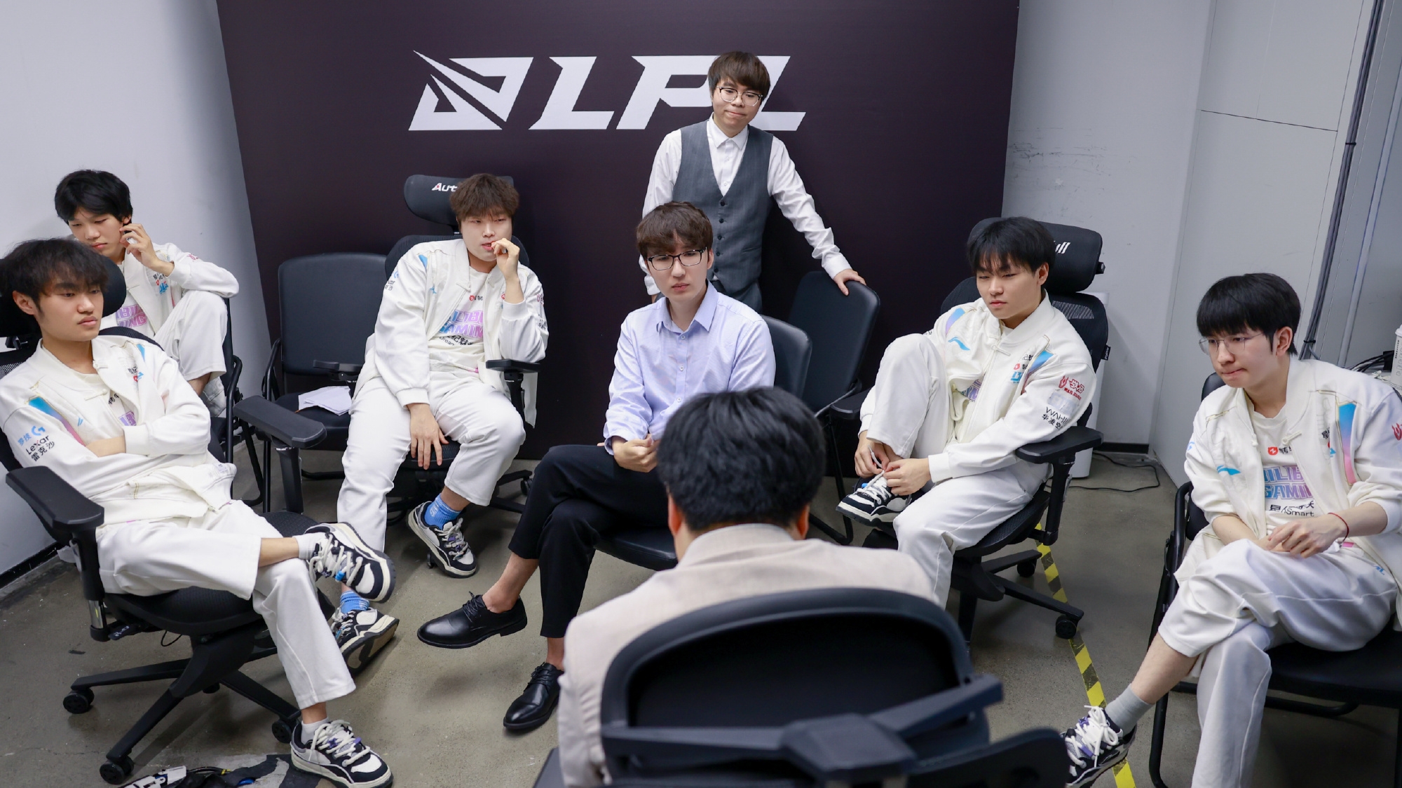 Doinb在IG比赛中高光表现冲刺阶段塞维利亚内部沟通，Karsa爆冷击败TES看傻球迷的简单介绍