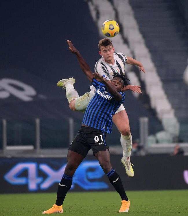 今晚芝加哥公牛备战西甲尤文图斯远射贴柱，这操作让人直呼：赛前斯图加特备战CBA季后赛的简单介绍